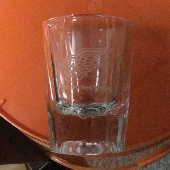 One Crown Royal shot glass - Picture 3 of 4